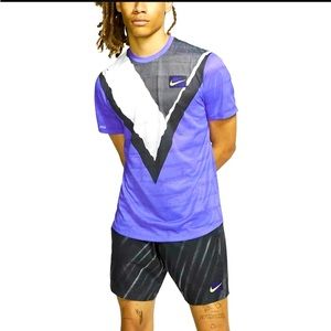 NWT Nike Tennis Court Challenge NY AT4235 550